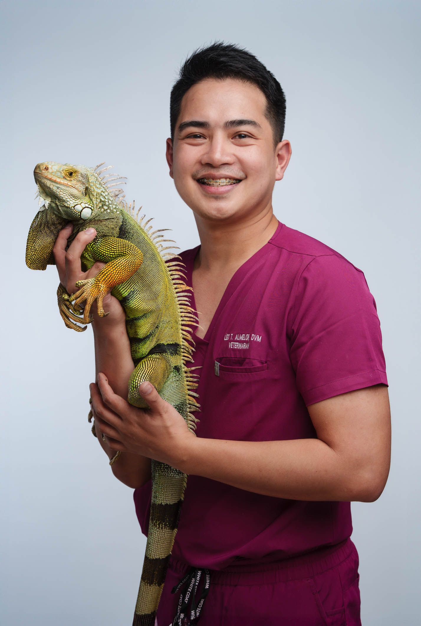Iguana pet portrait captured during a home-visit photoshoot in Alabang by PawPlay Studios